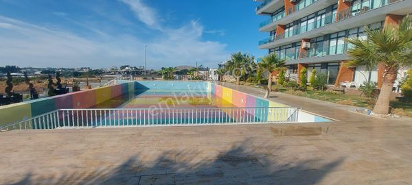 Deniz Manzaralı 2+1 Havuzlu Daire