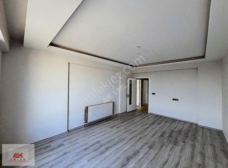 Tekzen Civarında Lüks Yeni Yapı 3+1 Daire Fırsat