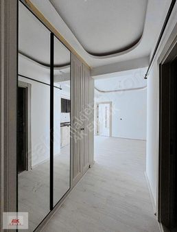 Ksü Ana Yol Kenarı Lüks 2+0 Daire