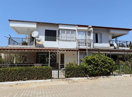 Kuşadası Karaova Deniz Ve Avm Yakınında Satılık Eşyalı 3+1 Villa