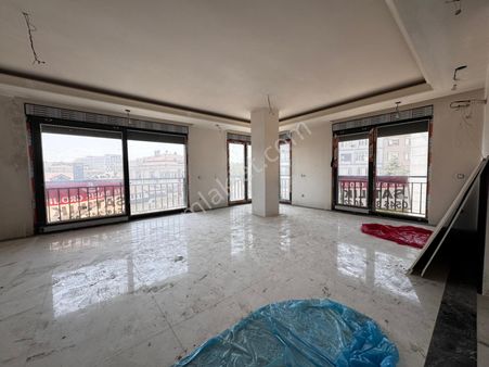 Etiler Lotus Resıdence'de Yeni Binada Çatı Dubleksi Daire