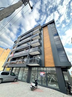 Nysa Emlaktan Satılık Cadde Üzeri 1+1 Daire