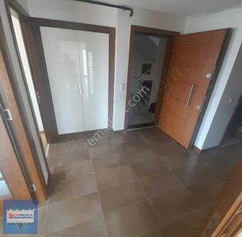 2000 Evler Turkuaz Sitesinde 3+1 K.mutfak+kiler Satılık Daire