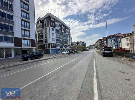 Vıp Real Estate Pelitli'de Kiralık Dükkan 200m2