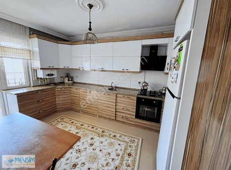 Bahabey Cad. Yan Sokak İpektaksi Civarı 3+1 Satılık Daire