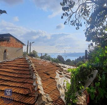 Kandilli'de Boğaz Manzaralı Satılık Müstakil Ev