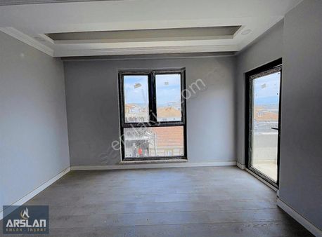 Bursa İnegöl Kemalpaşa Mah'de, 2+0,70m2, 3.kat,kiralık Daire