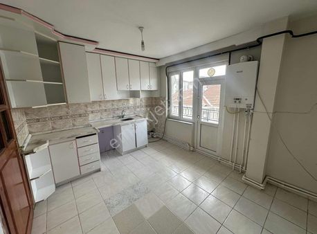 **atatürk Mahallesi Kiralık 3+1**