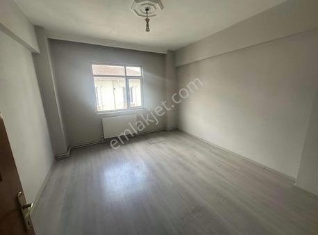 **kocasinan Mahallesinde Kiralık 3+1 Asansörlü Daire**