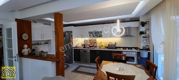 Narlıdere Ilıca Da 9 Eylül'e Çok Yakın 3+1 Otoparklı Daire