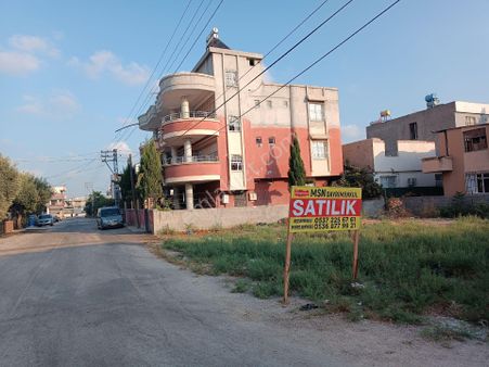 Güzelevler Mahallesi'nde Satılık 342 Metre Köşebaşı Arsa 18 Metre Ön Cephe