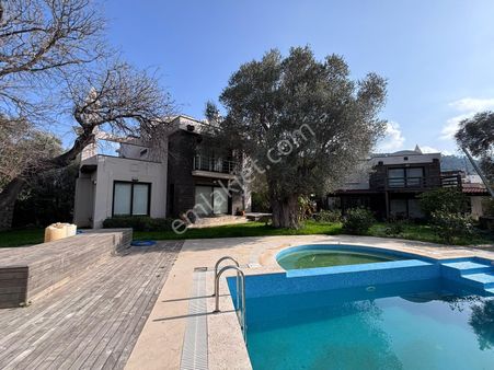 Bodrum Torbada Satılık Müstakil Bahçeli Villa Bakımlı Lüks Ev Denize Düzayak Yakın Fırsat Büyük Ev