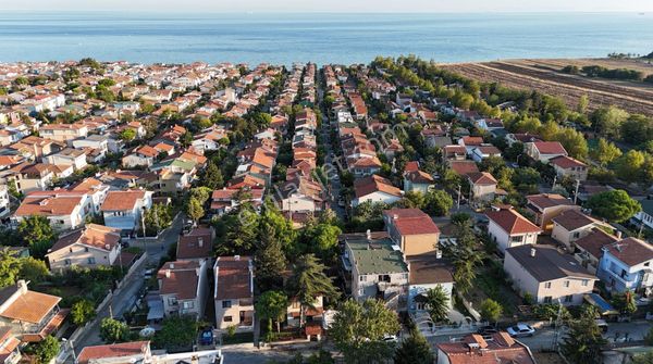 Silivri Semizkumlar'da Satılık 565 Metre Arsa İçinde 3+1 Villa
