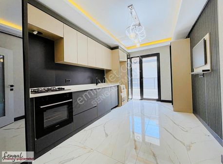 Şengal Den Göz Kamaştıran Daire Merkezi Konumda