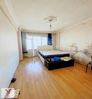 Avcılar D.köşklerde Metrobüse 1 Dak.mesafede 1+1 Ara Kat