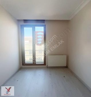 Avcılar Merkezde 4+2 Dublex Satılık İçerden Merdivenli Daire