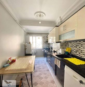 Avcılar Parsellerde 2+1 12 Yaşında Ön Cephe Satılık Daire