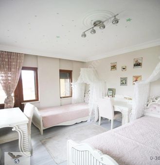 Müslüm Emlaktan D.köşklerde Müstakil Satılık Villa Satılık