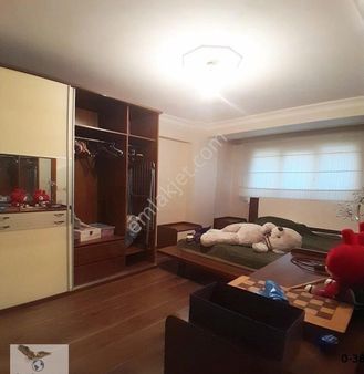 Avcılar Ambarlıda 3+1 150 M2 Yeni Bina Ara Kat Daire