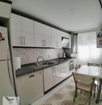 Avcılar Ambarlıda 1+1 Amerikan M.sıfır Geniş Bahçeli Daire