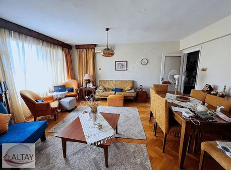 Acıbadem Hukukcular Sitesi 3+1 120 2 Kat Daire
