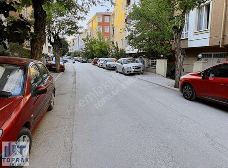 Toprak Emlaktan Bahçeli Evler Mah.de Ön Çephe 1+1 Kiralık Daire