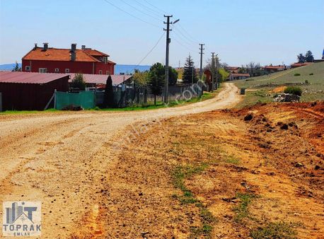 Toprak Emlaktan Turgutlar Mah.de Yatırımlık Satılık Tarla