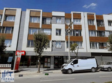 Toprak Emlaktan Çamlıca Ulusal Egemenlik Cad Üzerinde Kiralık2+1