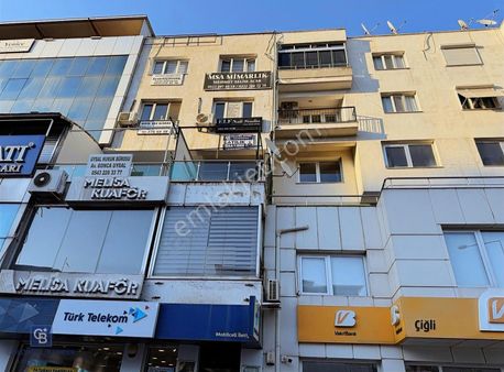 Çiğli Anadolu Caddesi Üzeri Satılık 1+1 Ofis