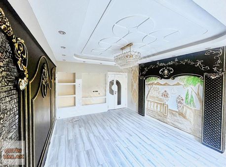 Uzay Çatı Pazar Yanında Ultra Lüks Yerden Isıtmalı Giriş Kat