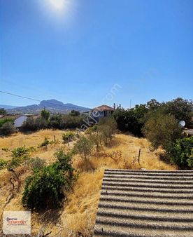 Salihli Sartmahmutta Köşe Arsa İçinde Ev, Yatırımlık Fırsat!