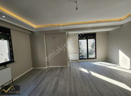 Bayramoğlu Balyanoz Bölgesinde Satılık Lüks Bahçe Dublex 3+1