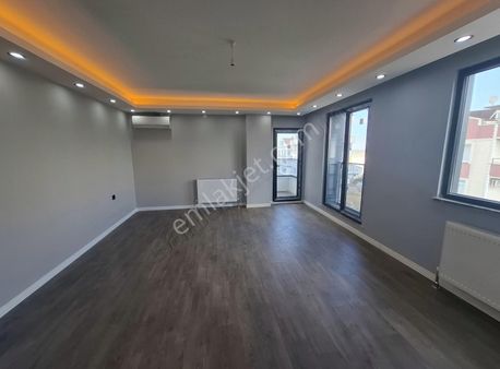 Veffa Gayrimenkulden Çayırova Emekte Lüks 4+1 Üst Dublex