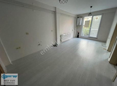 Mefe Yapıdan Değirmenaltında Ayrı Mutfaklı 2+1 Kiralık Daire