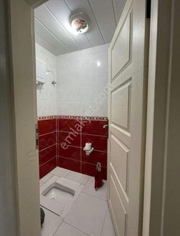 Hamitler Kapalı Pazar'ın Dibinde Satılık 3+1 Daire