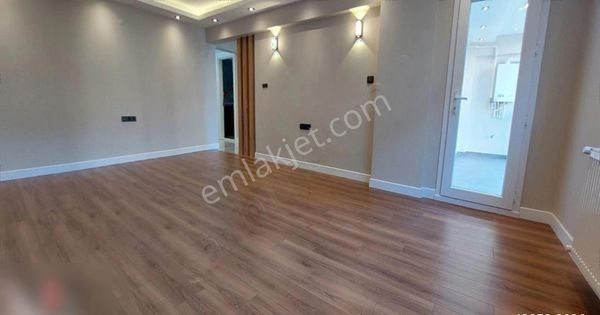 Karşıyaka Bahriye Üçok Ta Full Tadilatlı 3+1 Satılık Daire