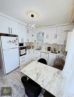 Muslu Gayrimenkulden Ata Caddesinde Satılık Yapılı 2+1 Daire