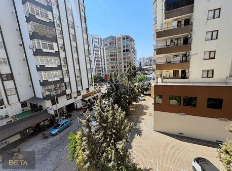 Özal- Uğurmumcu Kavşağında 3+1 Geniş Oturum Satılık Daire !!!