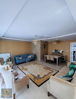 Ceylan Avm Arkası Taşkıran Sitesinde Satılık 4+1 220m Lüks Daire