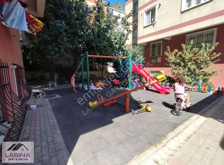 Labinadan Site İçerisinde Bakımlı Açık Otopark 3+1 Satılık Daire