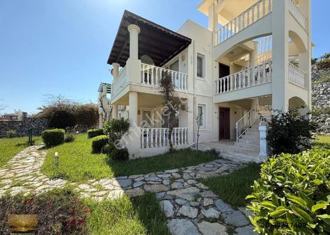 Tertemiz Bakımlı Ev Önü Açık Daire Yatırım Fırsatını Kaçırmayın Özel Plaj Ve Servisi Var İngilizden