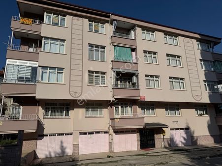 Birimden Bakımlı Geniş Daire Altunkalem Mahallesinde