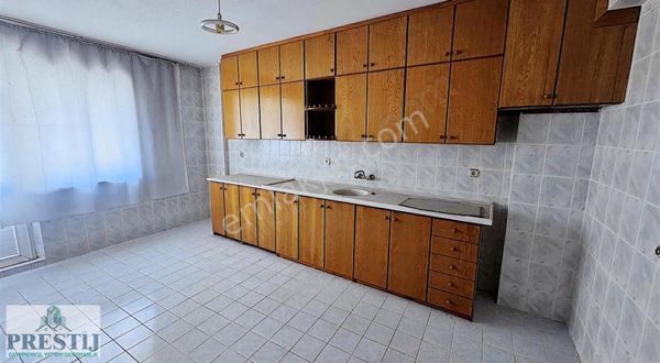 Sandıklı Devlet Hastanesi Arkasında 2+1 Kiralık Sanjetli Daire