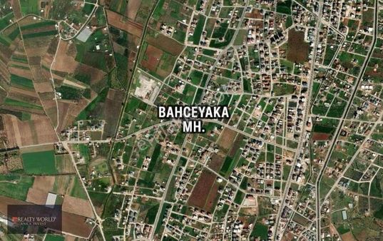 Realty World Anka'dan Bahçeyaka'da 0,80 Emsal Köşe Parsel
