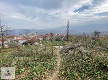 Gölcük Hamidiye Köyünde Satılık 591 M2 Müstakil Arsa