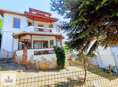 Bahçecık Mannesman Vadı Kent Sıtesındesatılık Trıplex Vılla