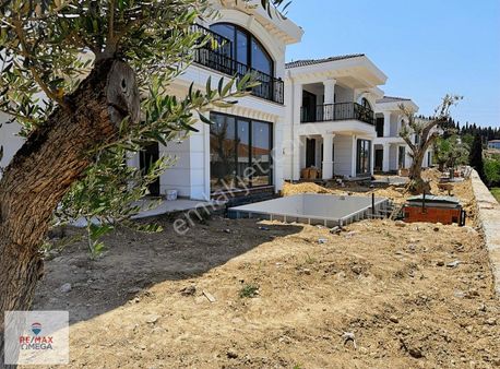 Karamürsel'de Hayalinizdeki 4+1 Villa