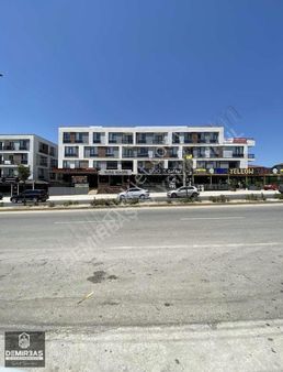 Demirbaş Gayrimenkulden Üniversite Bölgesinde 1+1 Eşyasız Daire