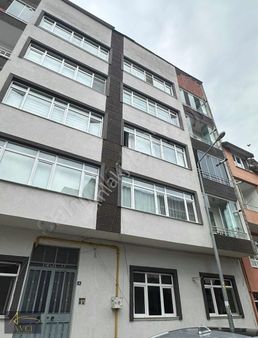 Avcı Gayrimenkul' Den Akyazı Mahallesinde Acil Satılık 2+1 Daire