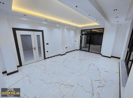 Şeker Emlaktan Vadişehir Mah. De 210 M² 3+1 Dubleks Villa